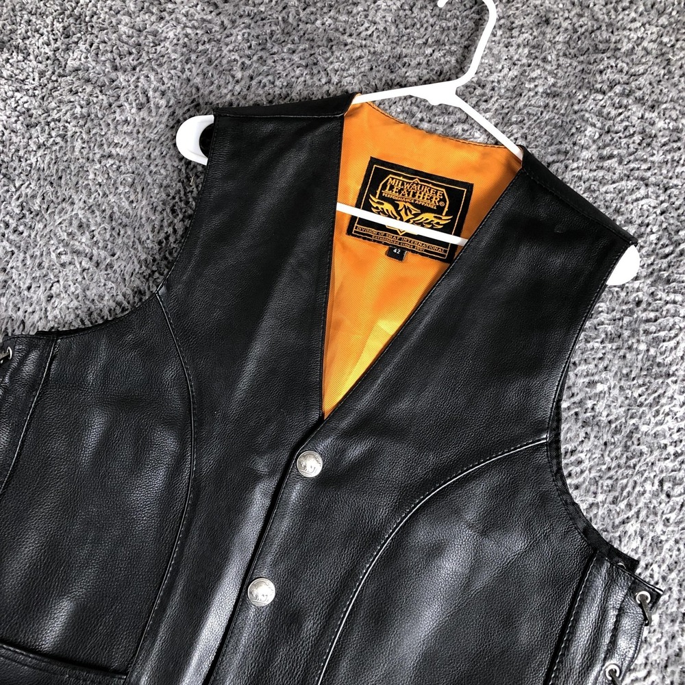 Milwaukee Leather Vest Mens 42 Black Biker Lace Sides Lined Motorcycle Diamond